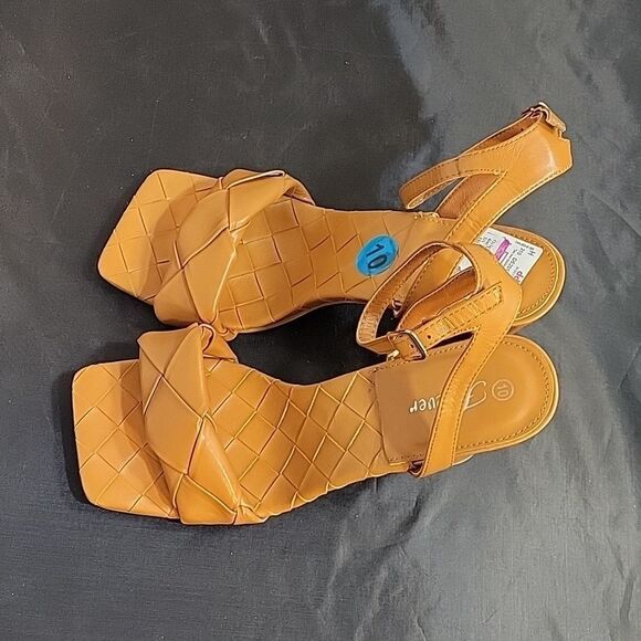 BRAND NEW FOREVER BRAIDED STRAP ADJUSTABLE BUCKLE AND ANKLE STRAPS SANDAL - Picture 7 of 15